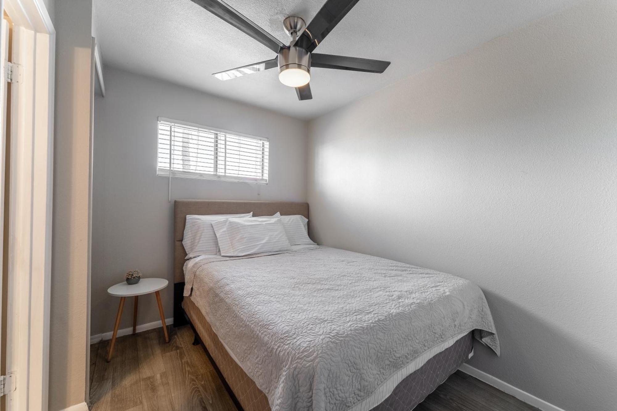 Arcadia 1 Bedroom Near Old Town Biltmore Apartemen